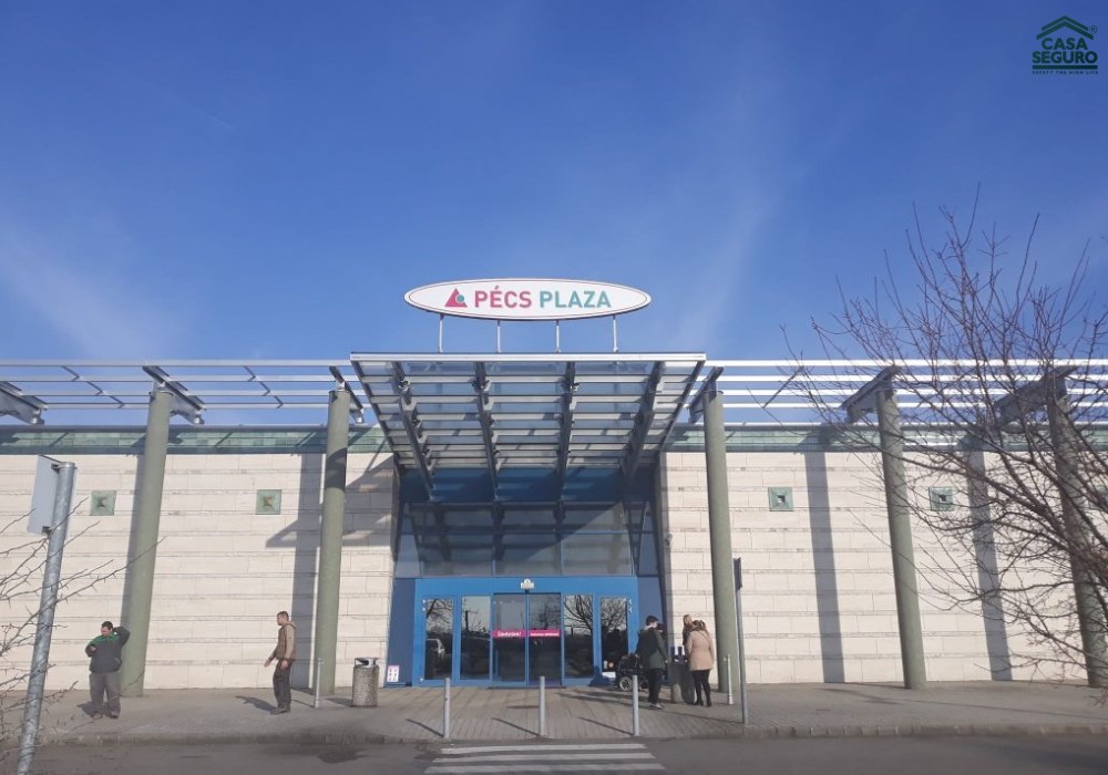 trung-tam-mua-sam-o-hungary-casa-seguro-0112